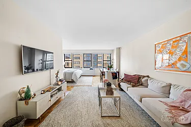 355 East 72nd Street, #11G