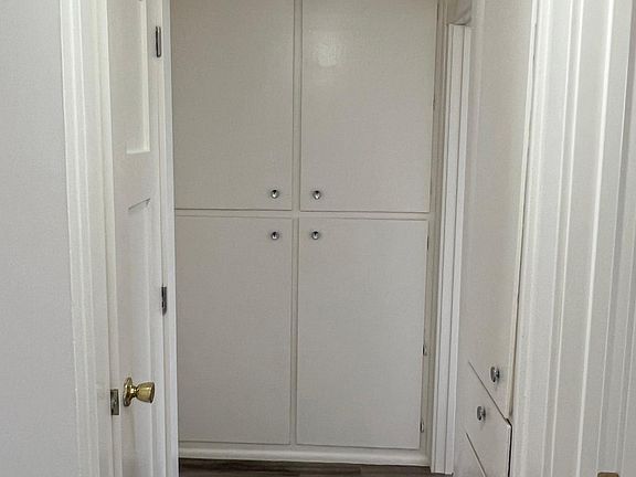 5th image of 1054 N Victoria Way APT 4
