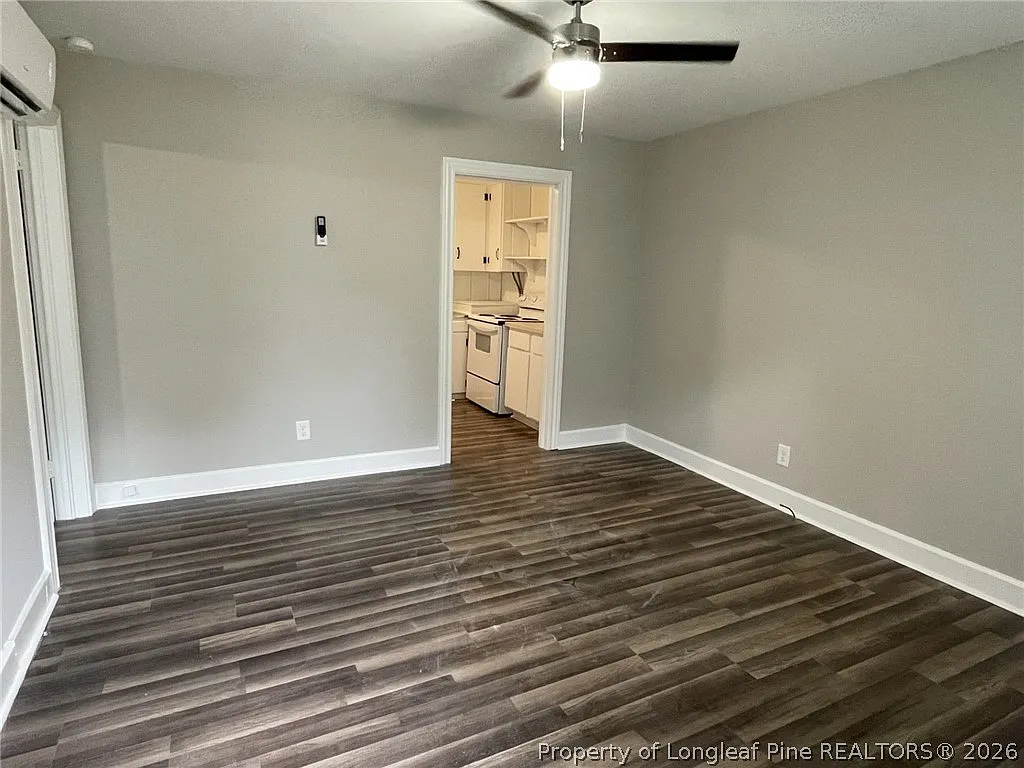 1 bed, 1.0 bath, 675 sqft, $969 — Photo 2