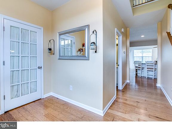 2nd image of 614 Sunflower Cir
