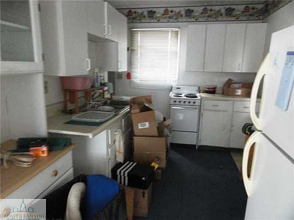 4th image of 1434 Bassett St