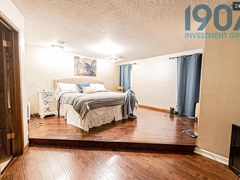 4405 Manchester Ct — Photo 24