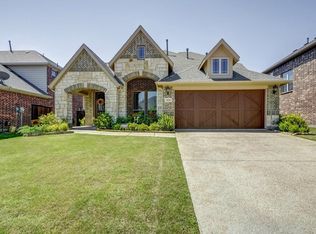824 Lighthouse Ln, Savannah, TX 76227