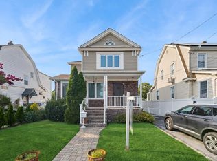 1274 Webster St, Hewlett, NY 11557