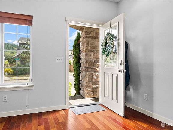 4th image of 4921 L Court NE