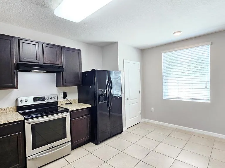 364 Arbor Lakes Dr — Photo 8