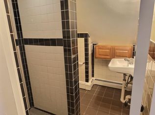 45 Frances Ave APT 3, Cranston, RI 02910