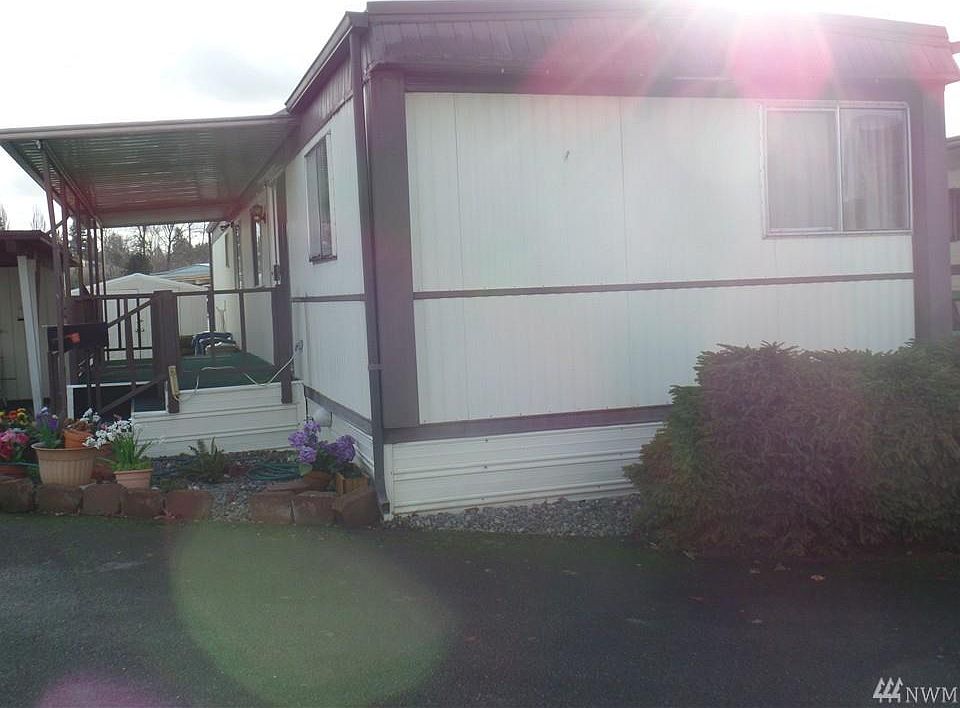 1st image of 3233 S 181st Pl