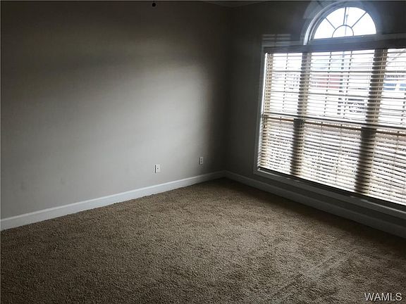 3rd image of 9930 Empress Blvd