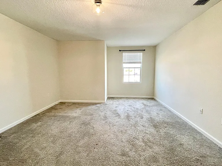 4424 Blackbird St — Photo 24