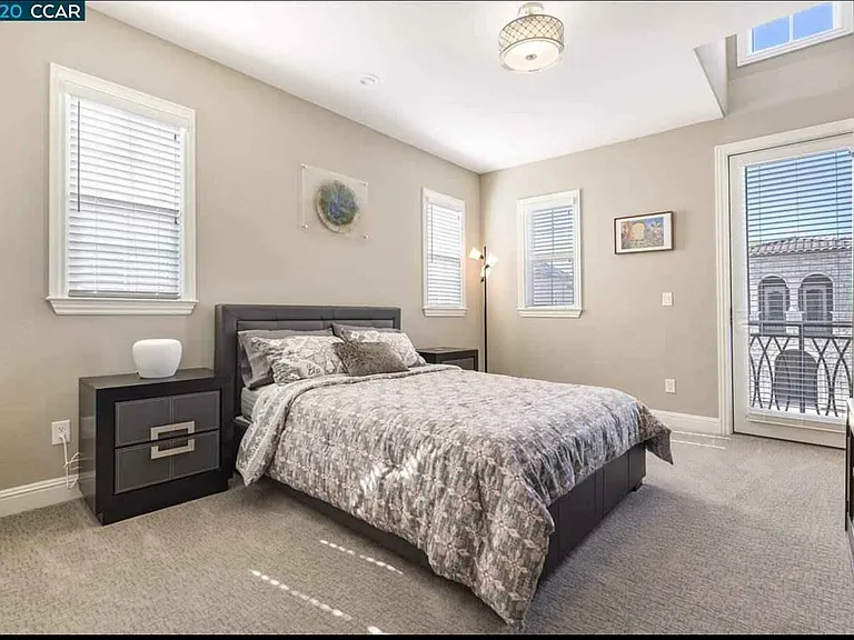 2049 Elderberry Dr — Photo 27