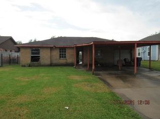 7425 Meadowlark Ln, Texas City, TX 77591