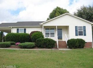 155 Quail Ridge Dr, Lexington, NC 27292