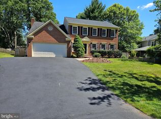 4224 Thorncroft Ter, Olney, MD 20832