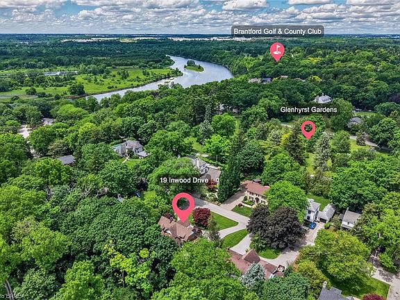 3rd image of 19 Inwood Dr
