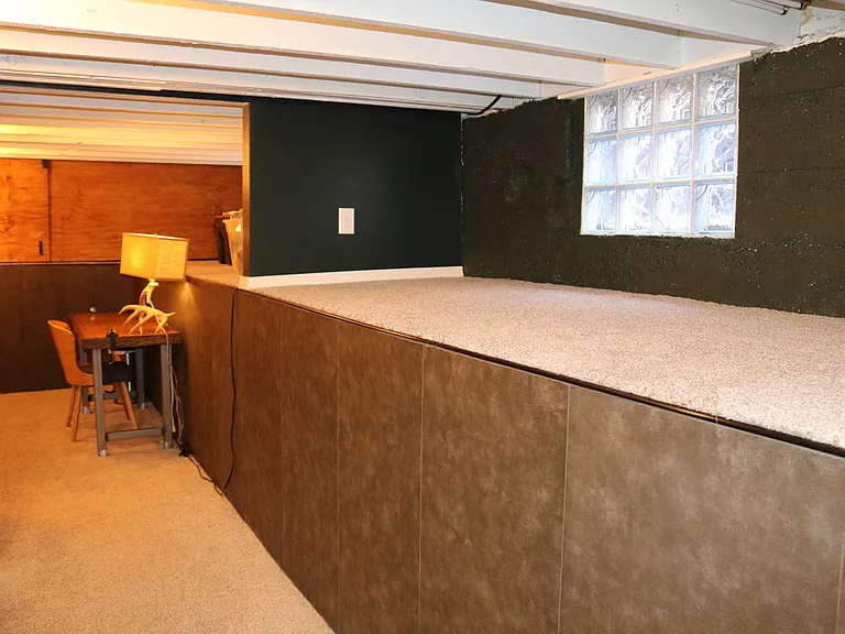 1010 E Elm Ave — Photo 26