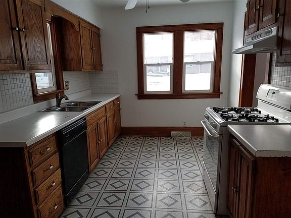 4th image of 603 Paris Ave