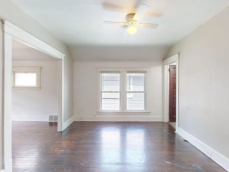 3865 W 16th St — Photo 28