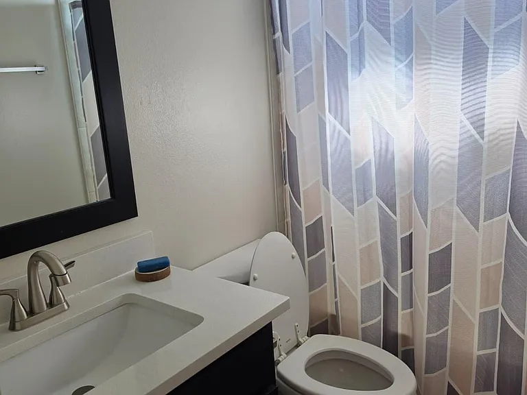 12603 Amesbury Ave — Photo 21