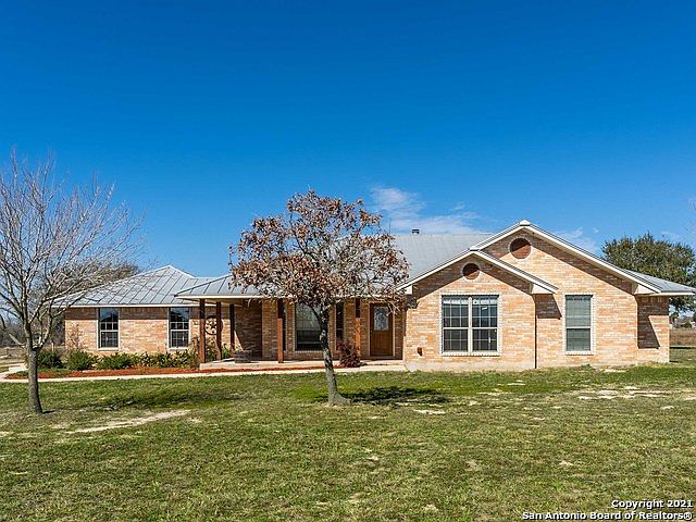1st image of 649 Lake Valley Dr