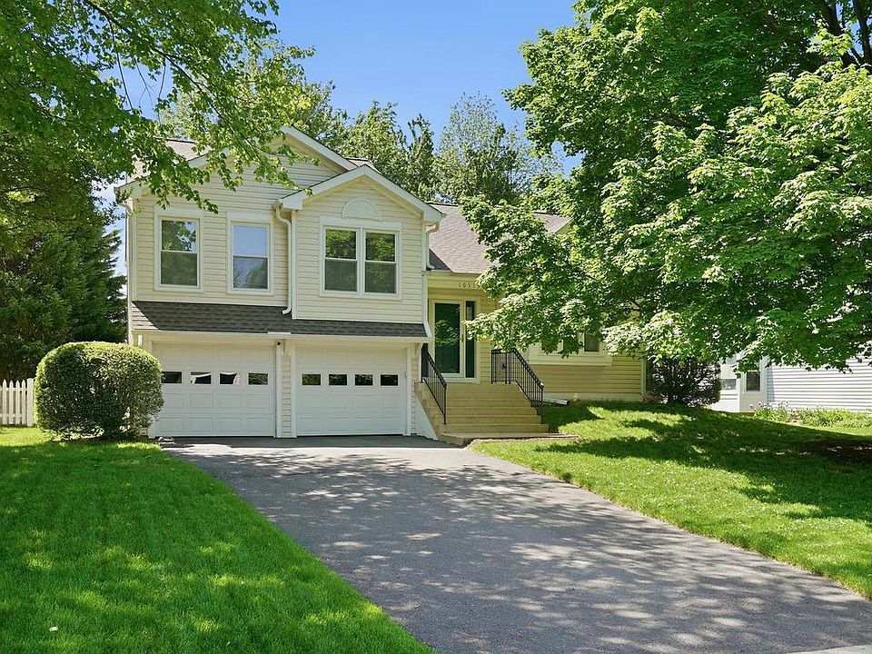 1st image of 10319 Lee Manor Dr