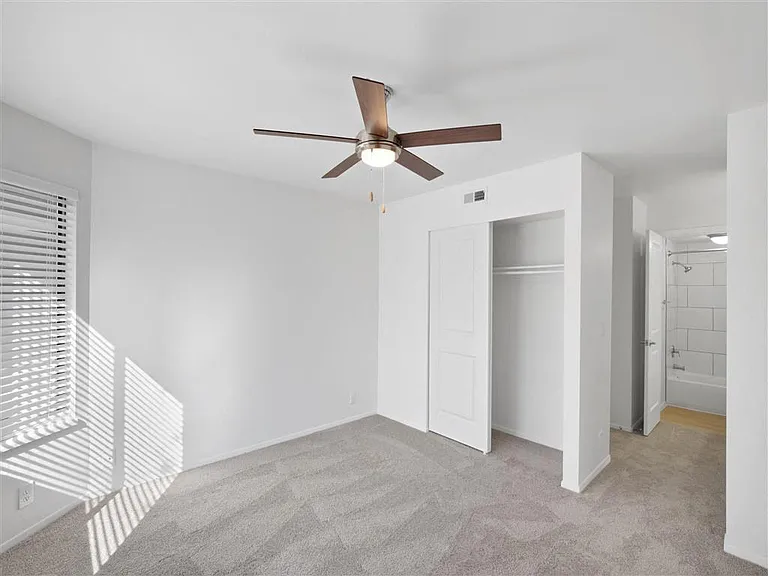 James Pointe — Photo 109
