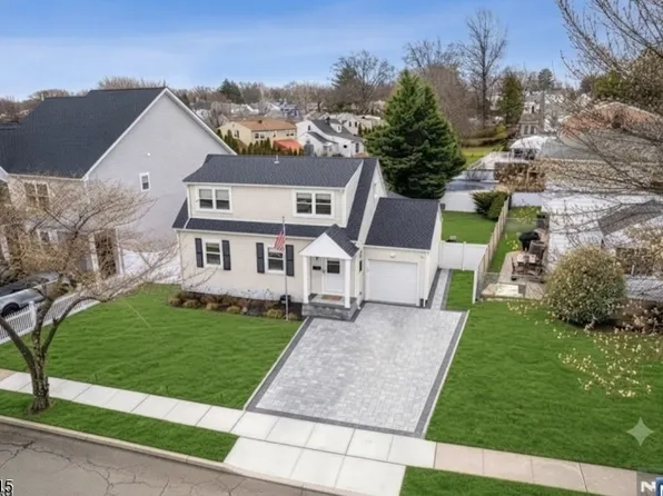 138 Merrill Rd, Clifton City, NJ 07012