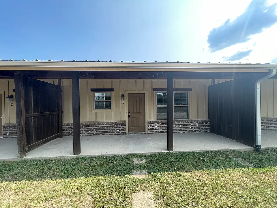 501 FM 315 S #11