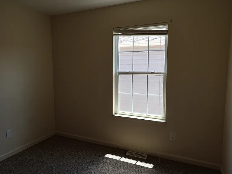 1427 Sycamore St #1 — Photo 52