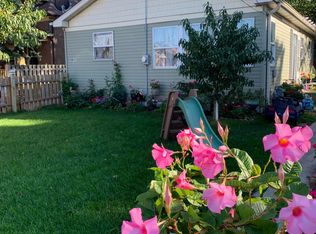 1617 Rapids Dr, Racine, WI 53404