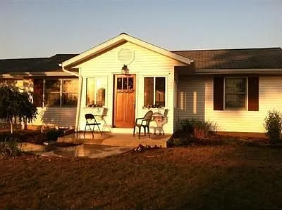 10324 Summit Ave NE photo 1