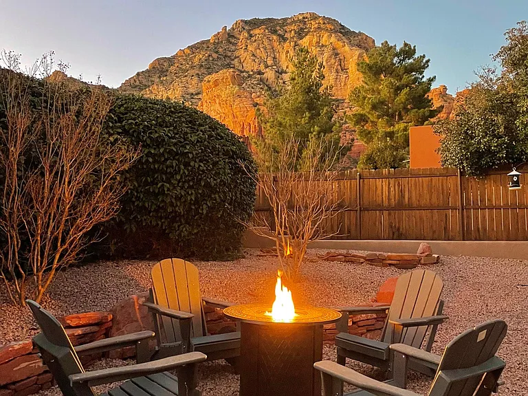 2370 Lariat Rd — Photo 35