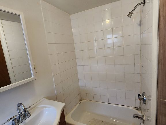 5th image of 328-332 Central Ave #3A