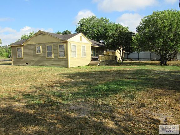 2nd image of 2205 S Palm Court Dr