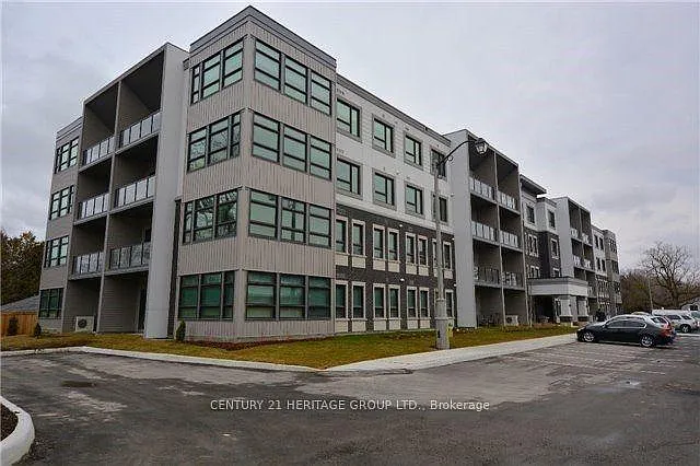 69 Boyne St #212 — Photo 1