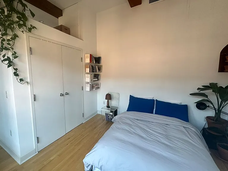 36 Cromwell St #210 — Photo 2