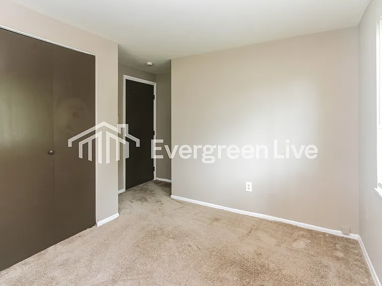 2137 Fairhaven Dr — Photo 12