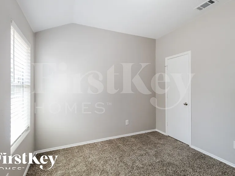 1450 Waldrop Dr — Photo 15