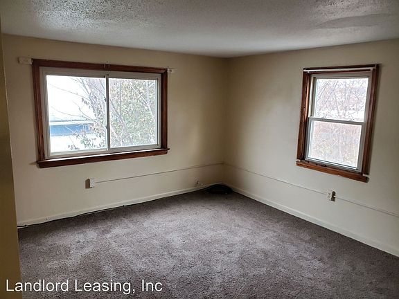 5th image of 837 Lake Ave