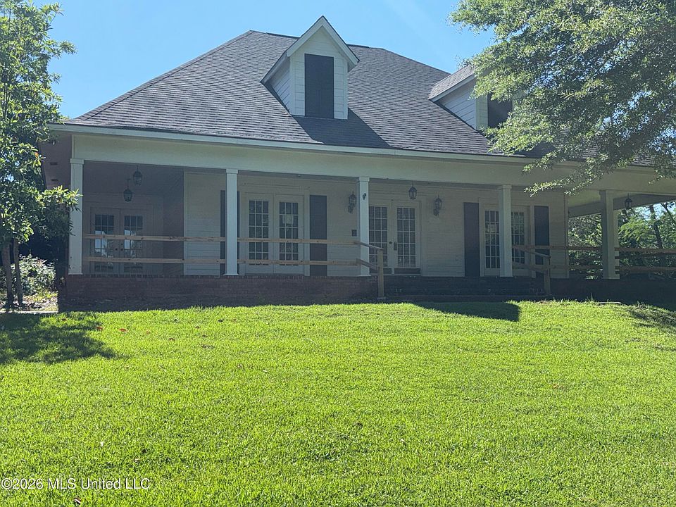 1st image of 105 Easthaven Dr