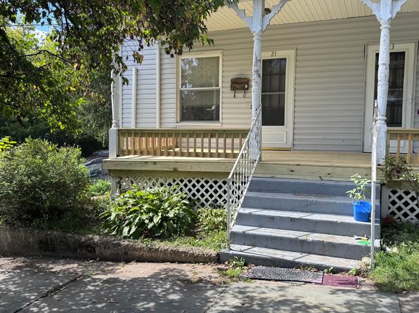 21 Putnam St
