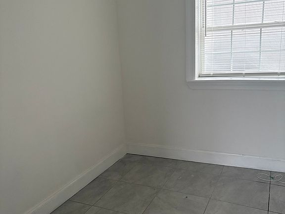 4th image of 290 Hoboken Ave APT 1L