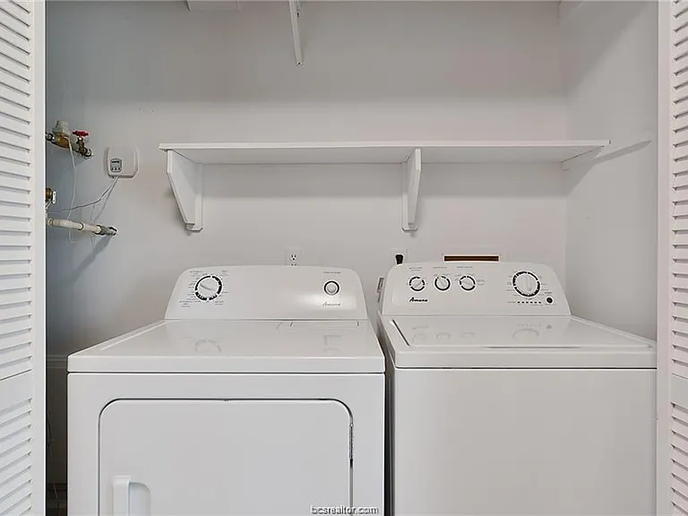 403 Manuel Dr #D — Photo 10