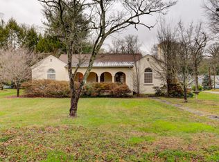 5400 Crestwood Rd, Knoxville, TN 37918