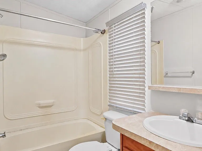 22091 Bowden Dr — Photo 5