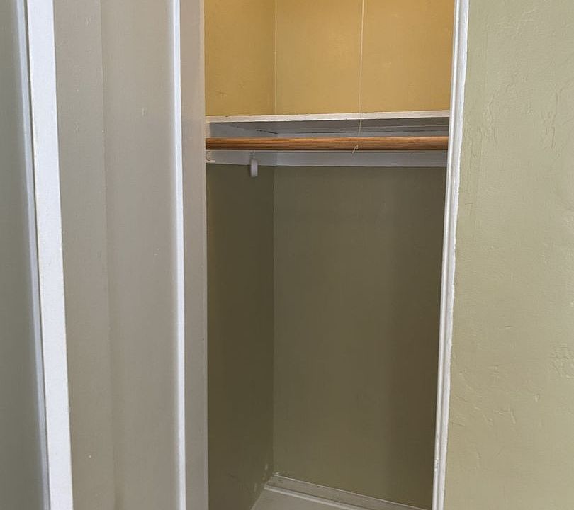 1st image of 2245 2nd Ave #6