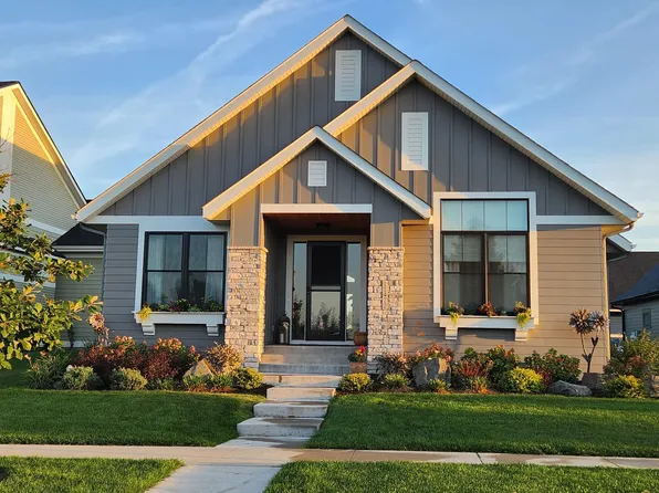 11472 Sunflower Ln N, Lake Elmo, MN 55042