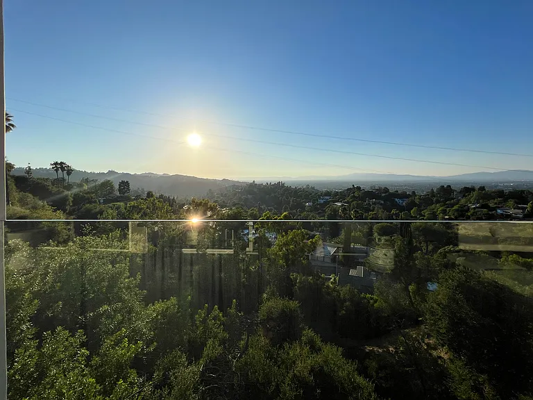 3319 Wrightwood Dr — Photo 4