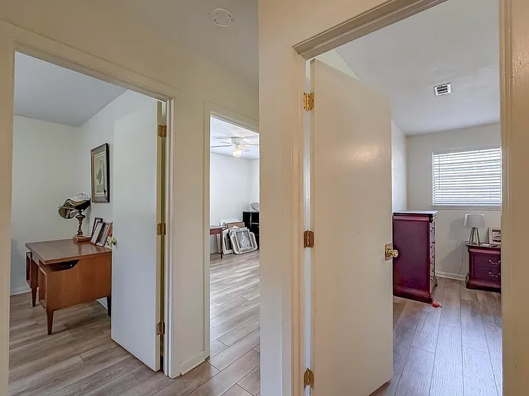 2034 Harriet Dr — Photo 26