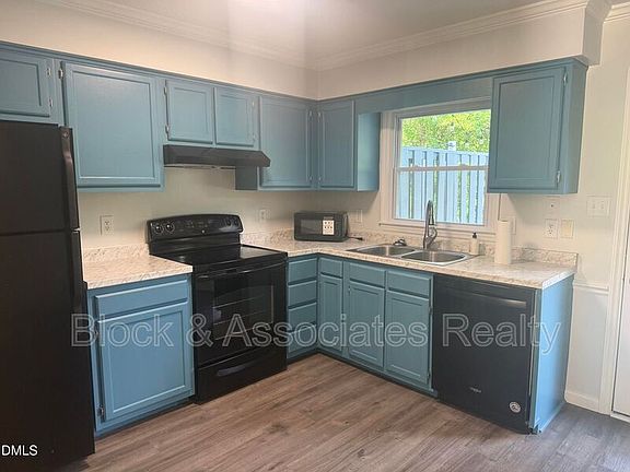 2nd image of 333 Jones Franklin Rd #B